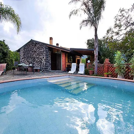 Feriehus With Pool And Great Views In Francavilla di Sicilia