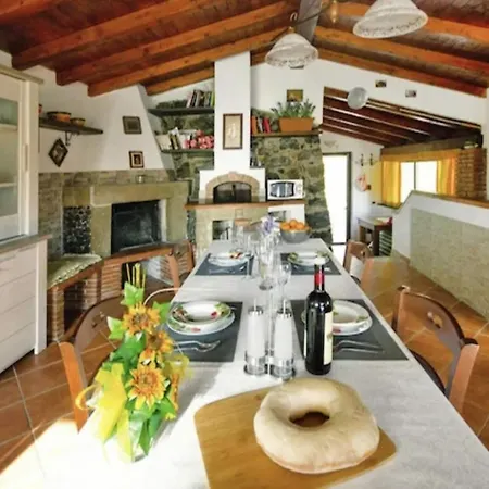 With Pool And Great Views In Feriehus *